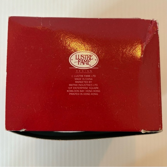 Lustre Fame Christmas Traditions “Kid In Popcorn Box” Ornament 1992 - Picture 3 of 11